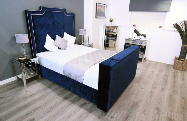 empress Ottoman tv bed in blue